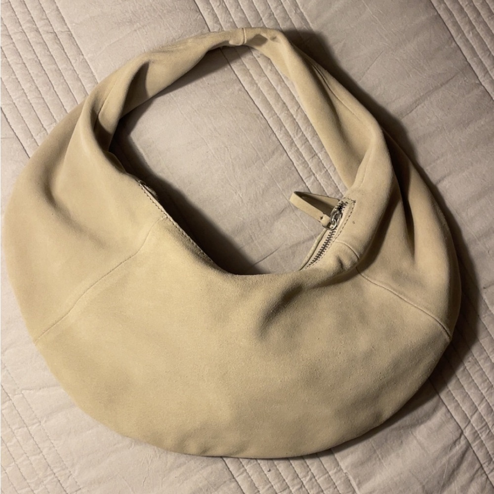 NA-KD Cream suede Hobo Bag - Picture 3 of 7